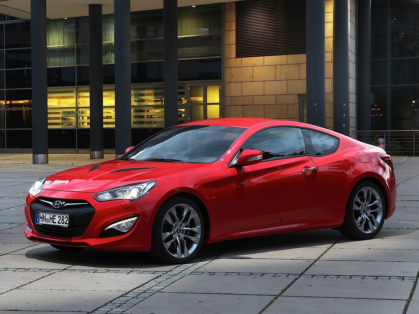 Hyundai Genesis Coupe photo 24