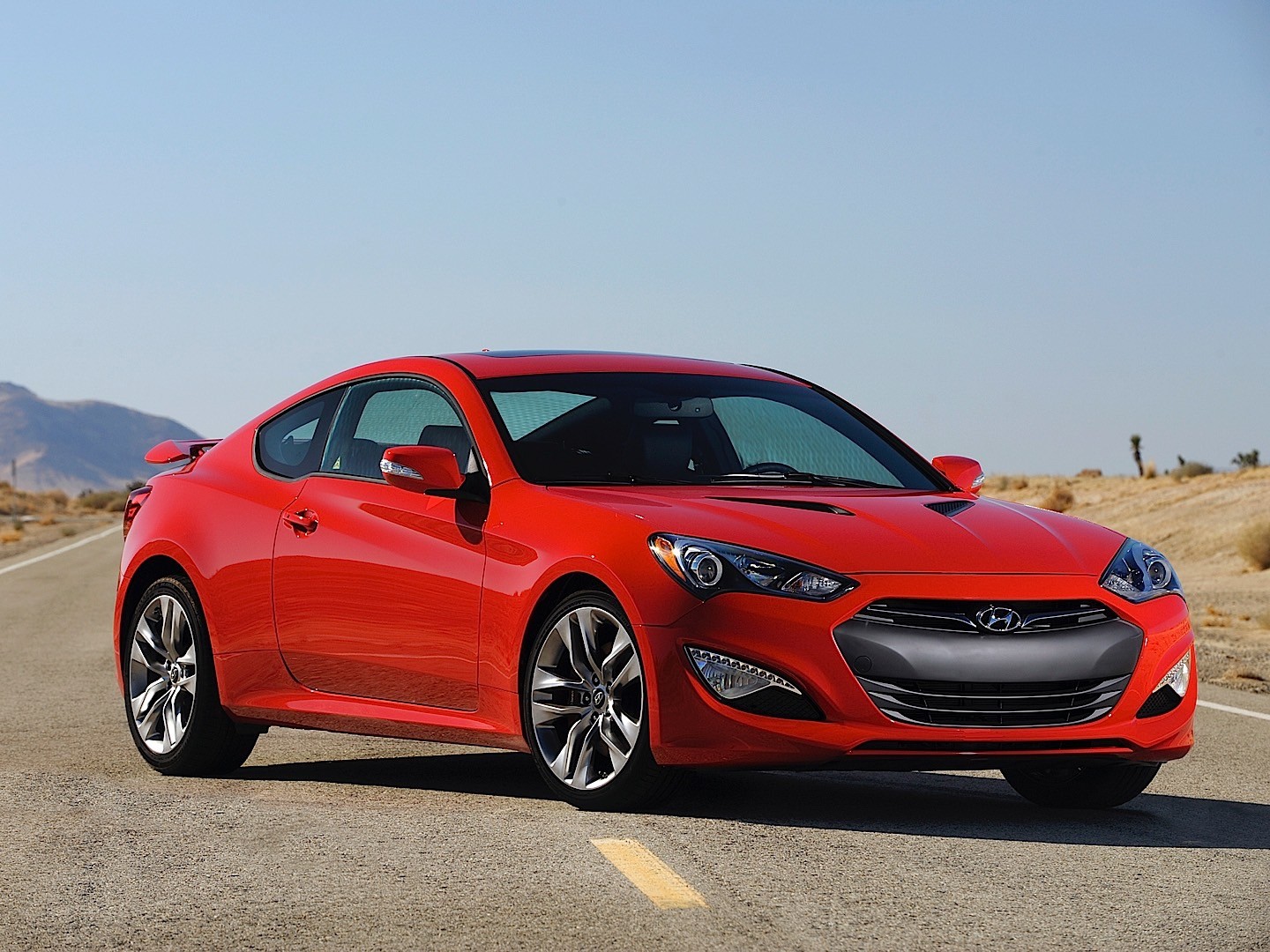 Hyundai Genesis Coupe photo 26