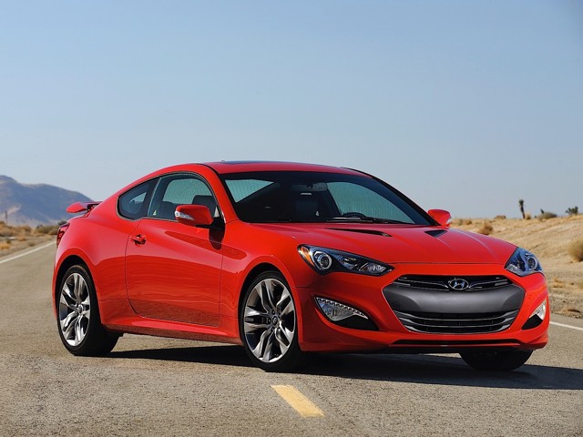 Hyundai Genesis Coupe photo 26