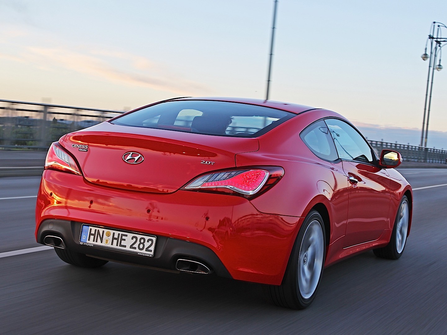 Hyundai Genesis Coupe photo 28