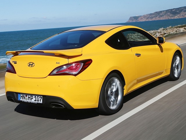 Hyundai Genesis Coupe photo 31