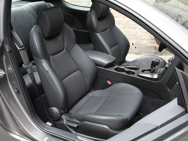 Hyundai Genesis Coupe photo 35