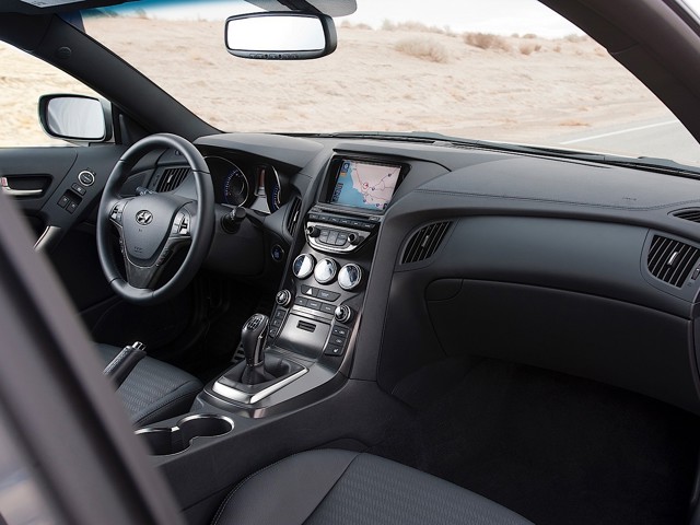 Hyundai Genesis Coupe photo 37