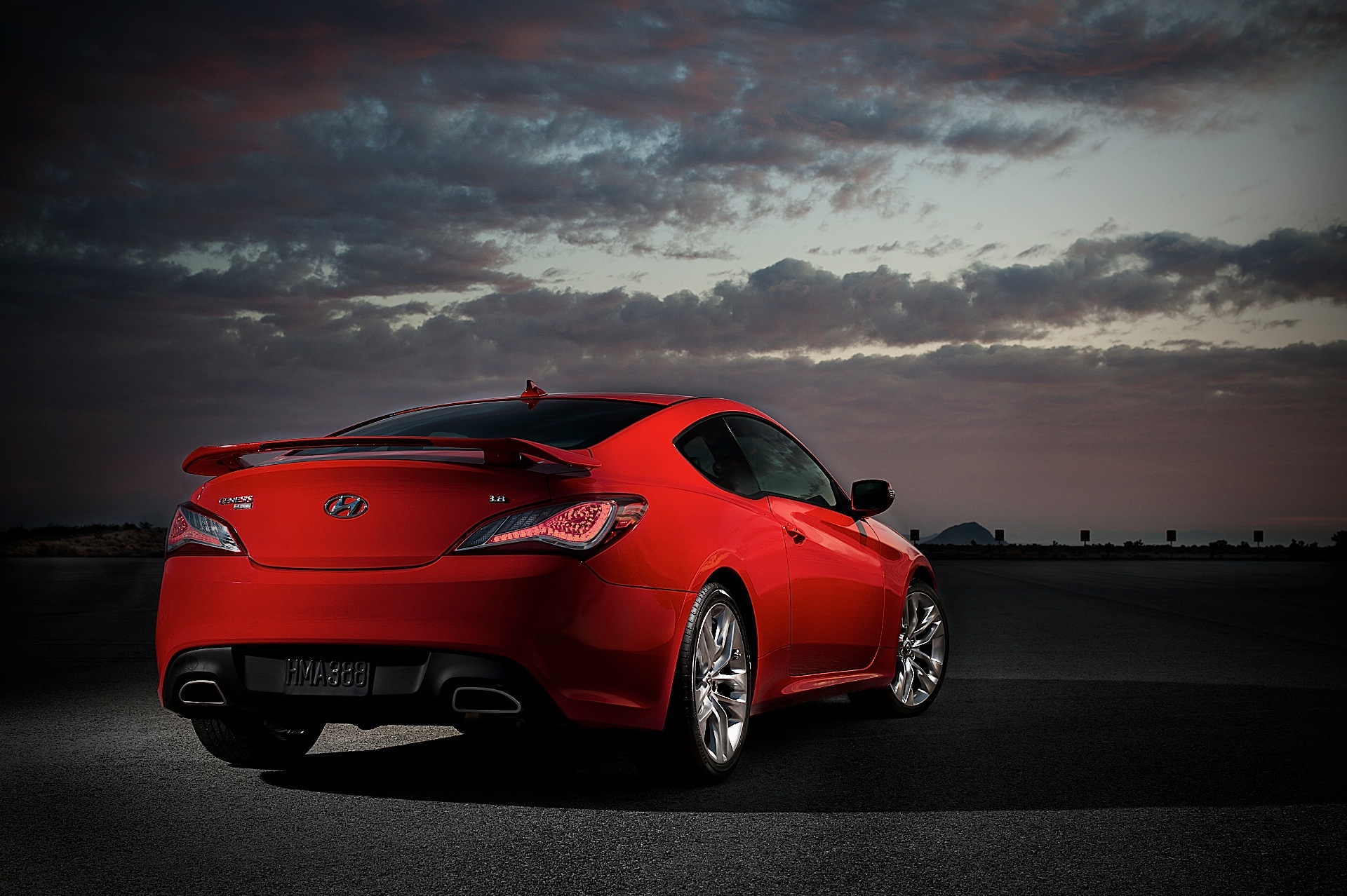 Hyundai Genesis Coupe photo 11