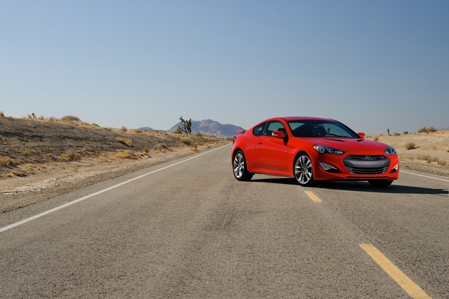 Hyundai Genesis Coupe photo 14