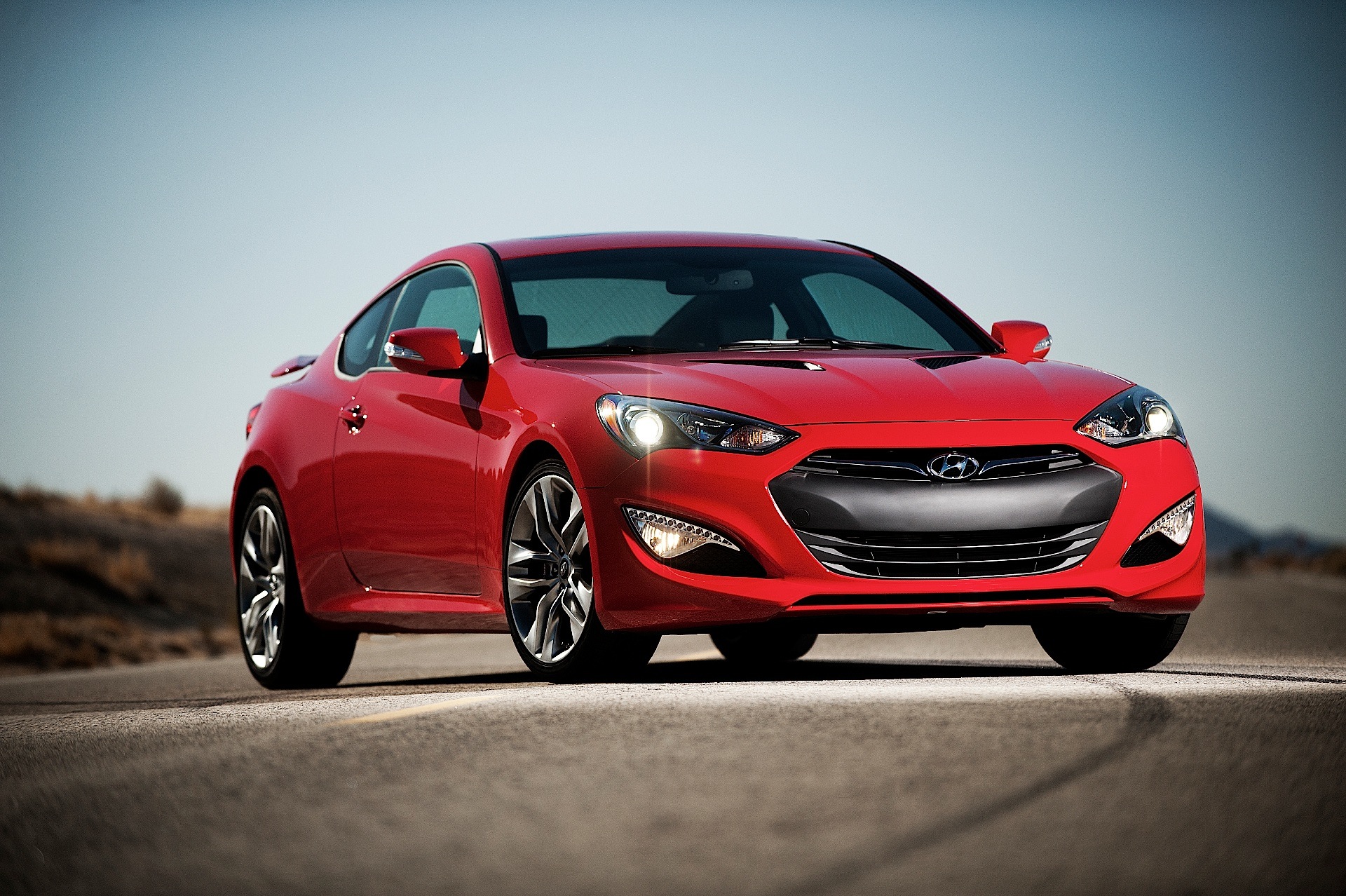 Hyundai Genesis Coupe photo 15
