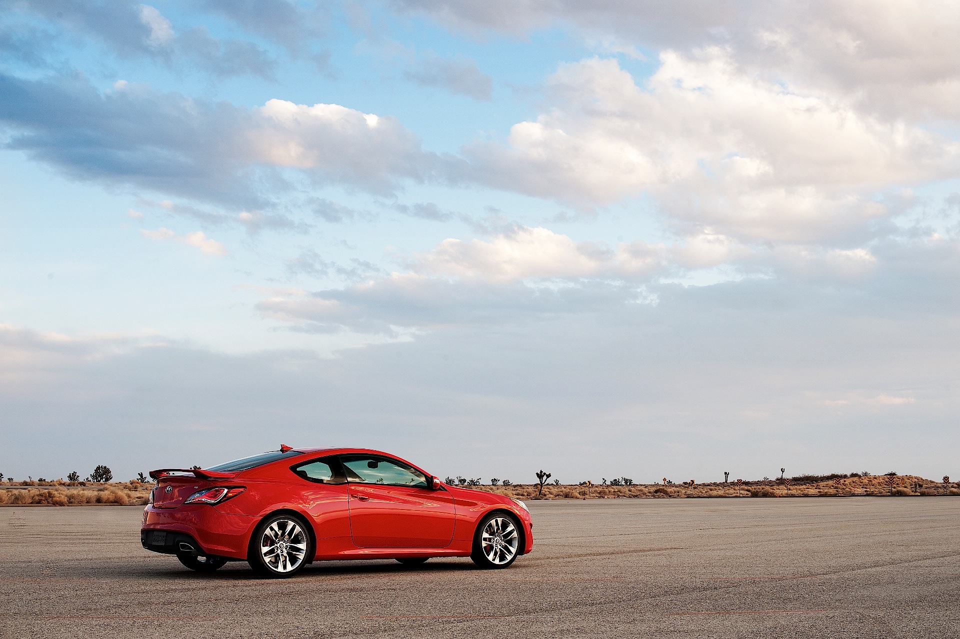 Hyundai Genesis Coupe photo 27