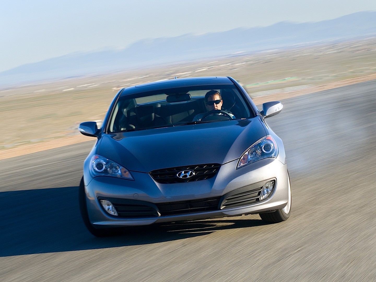 Hyundai Genesis Coupe photo 75