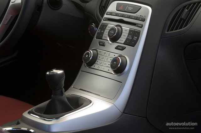 Hyundai Genesis Coupe photo 79