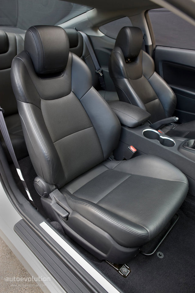 Hyundai Genesis Coupe photo 81