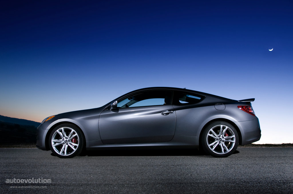 Hyundai Genesis Coupe photo 2