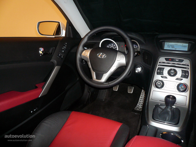 Hyundai Genesis Coupe photo 89