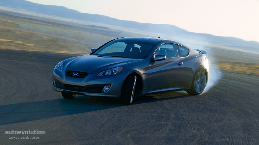 Hyundai Genesis Coupe photo 4