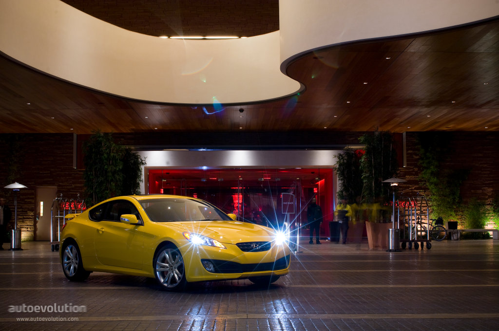 Hyundai Genesis Coupe photo 9