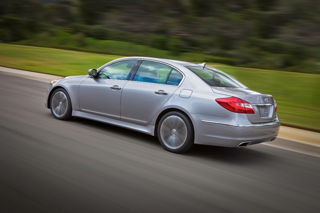 Hyundai Genesis photo 24