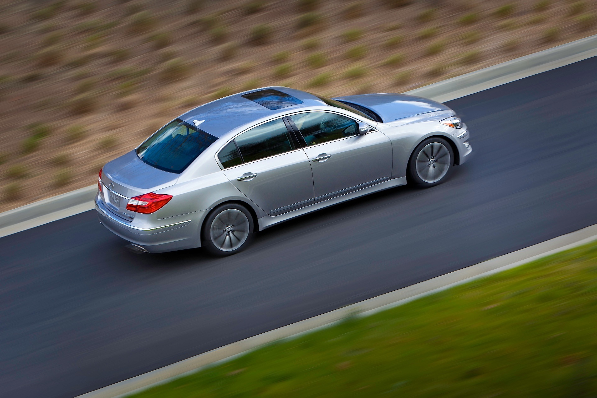 Hyundai Genesis photo 26