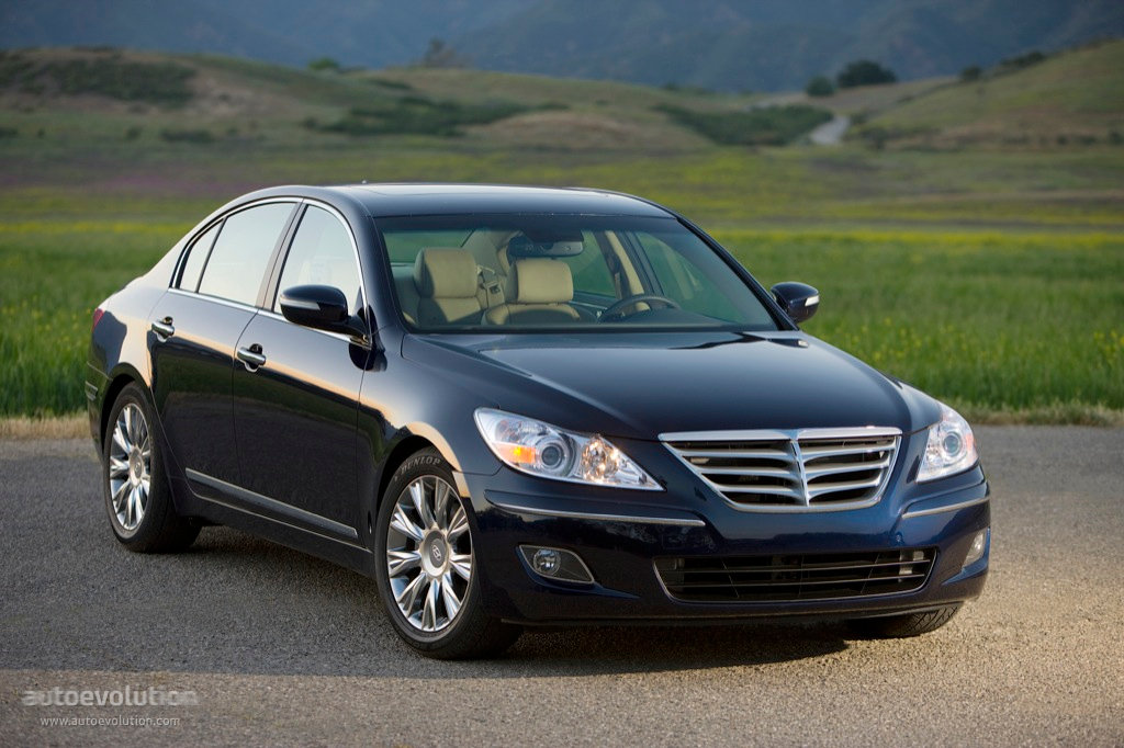 Hyundai Genesis photo 3