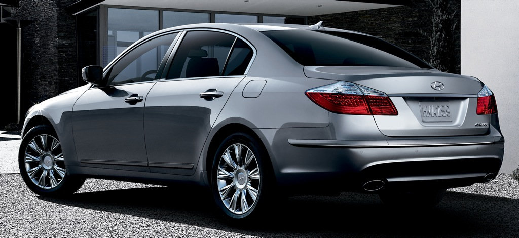 Hyundai Genesis photo 7