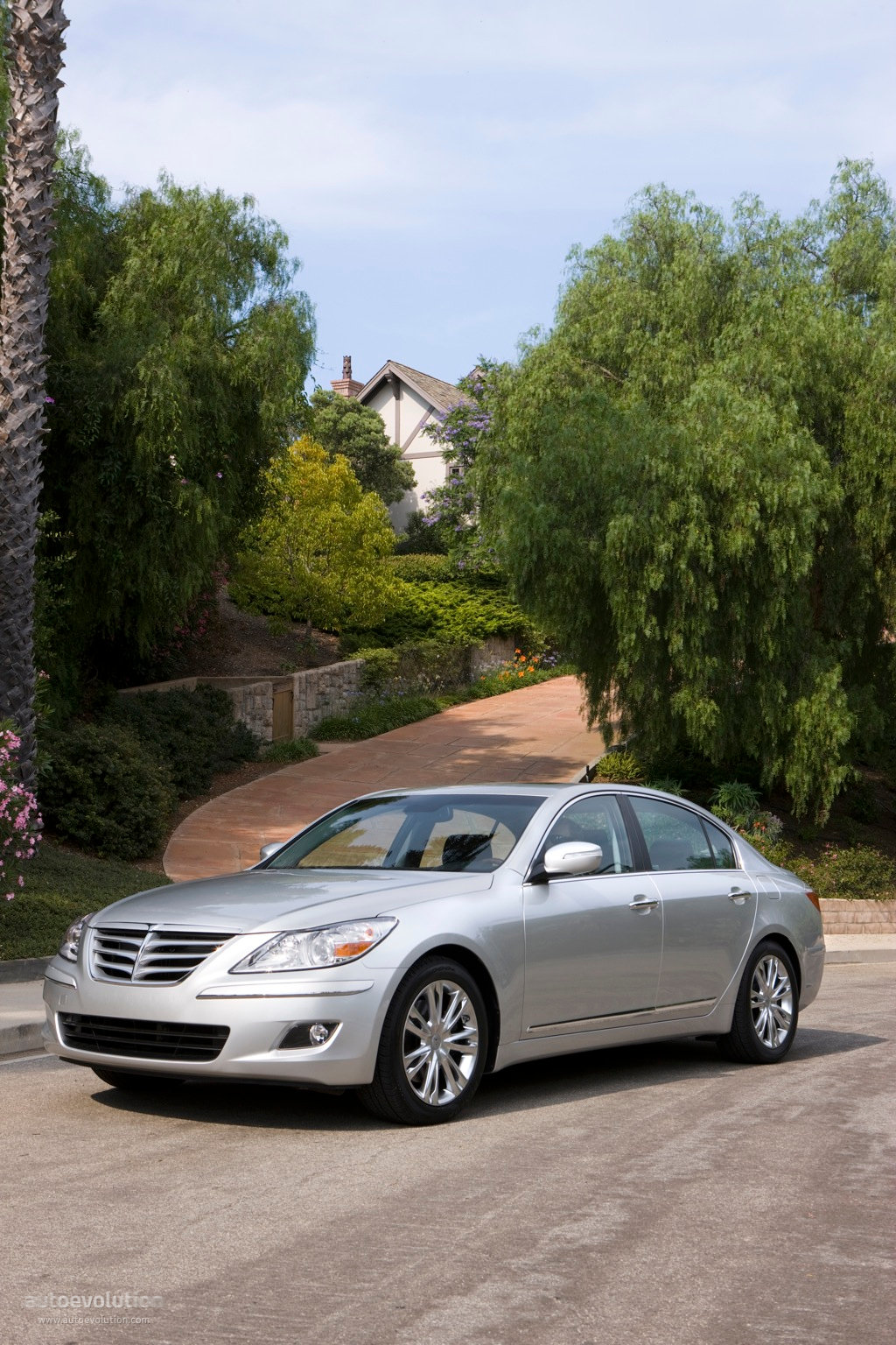 Hyundai Genesis photo 8