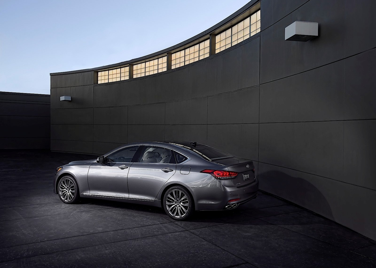 Hyundai Genesis photo 9