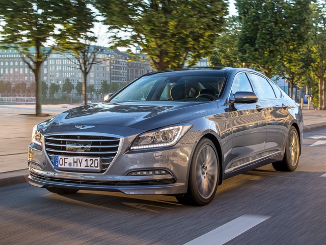Hyundai Genesis photo 12