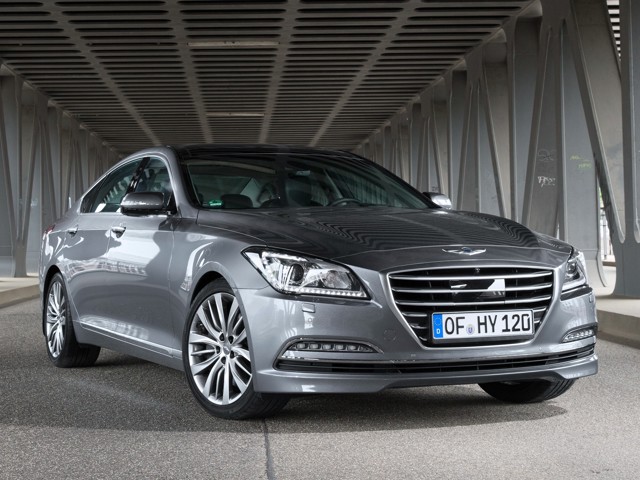 Hyundai Genesis photo 16