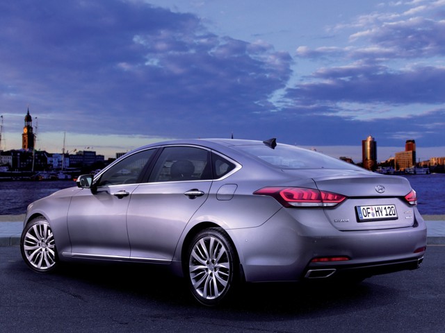 Hyundai Genesis photo 25