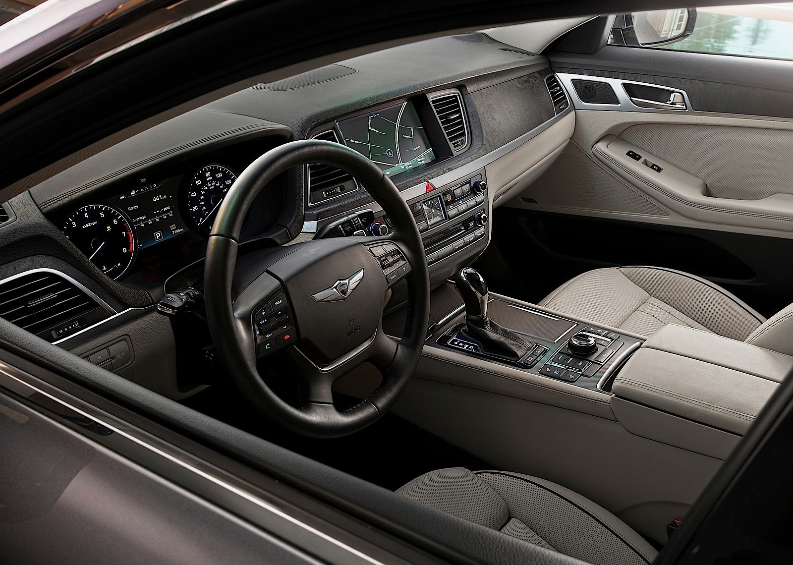 Hyundai Genesis photo 50