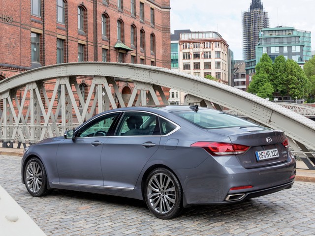 Hyundai Genesis photo 29