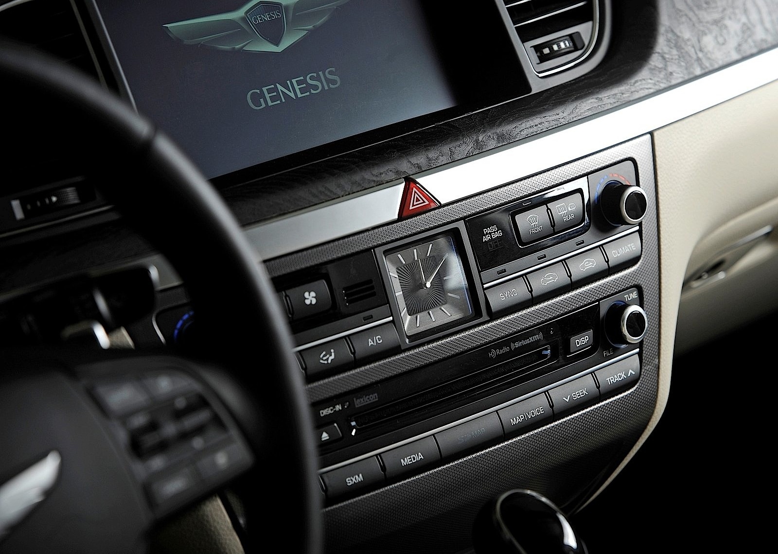Hyundai Genesis photo 55