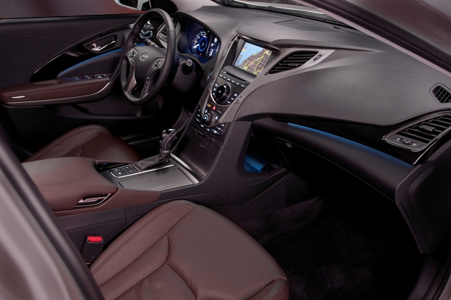 Hyundai Grandeur / Azera photo 25