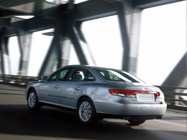 Hyundai Grandeur / Azera photo 29