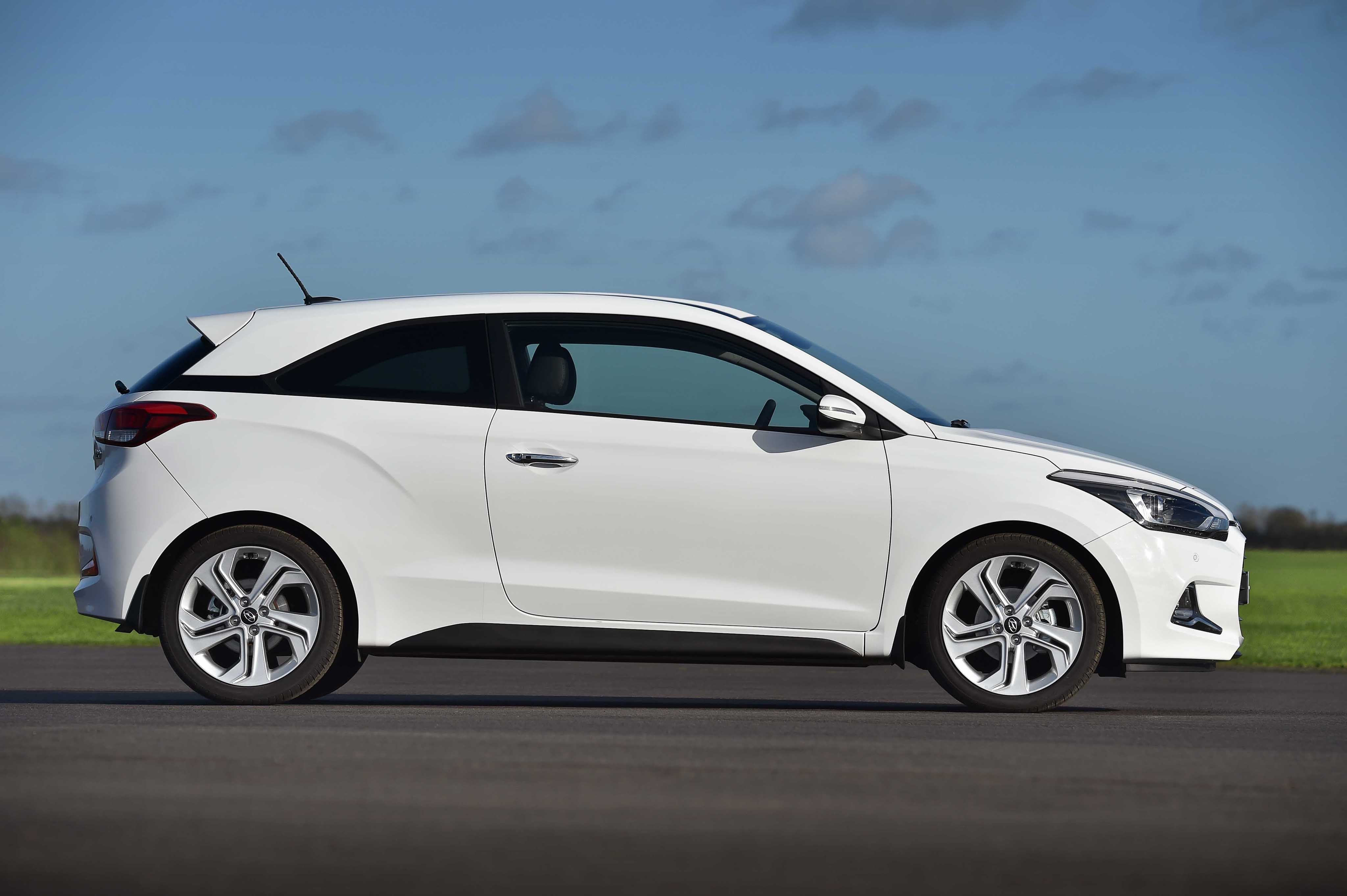 Hyundai I20 Coupe photo 9