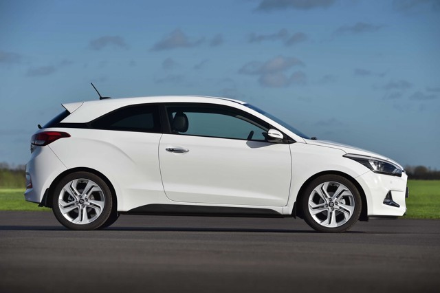 Hyundai I20 Coupe photo 9