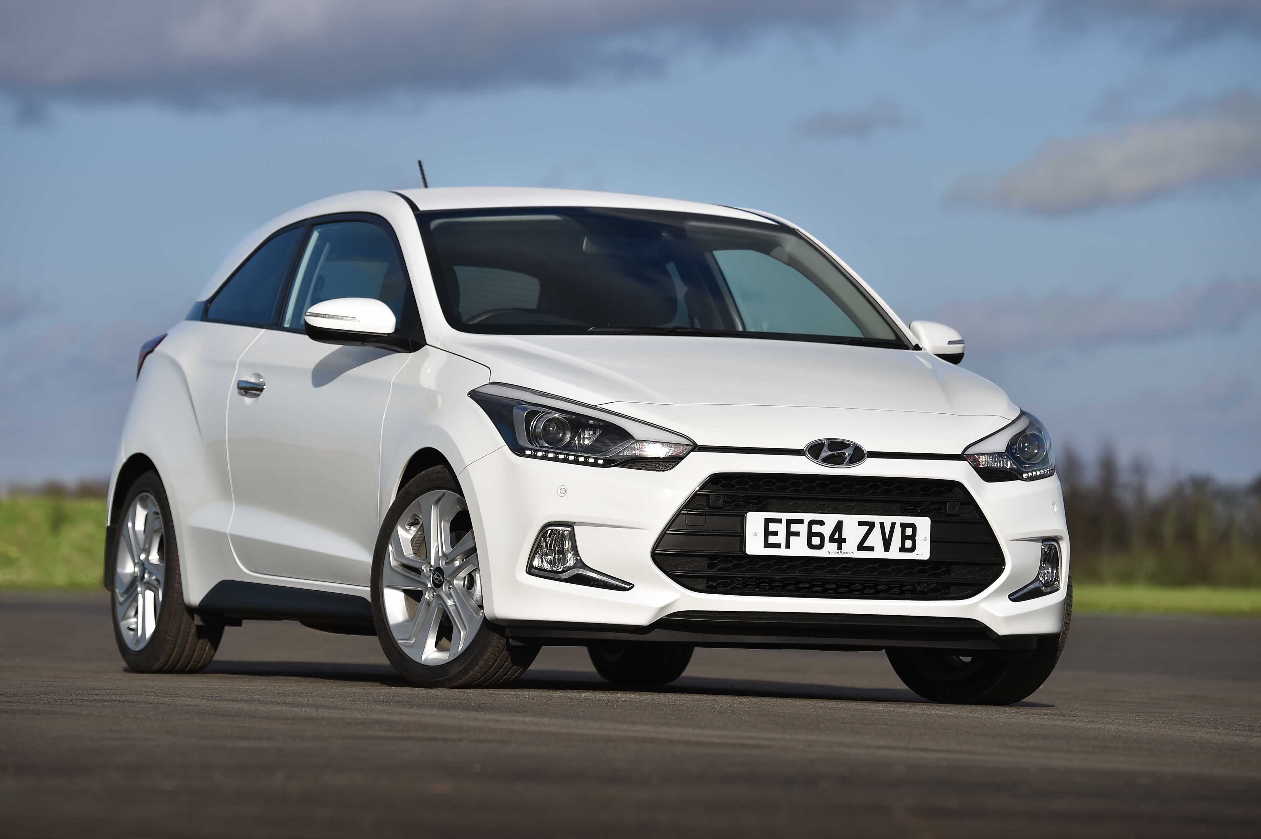 Hyundai I20 Coupe photo 10