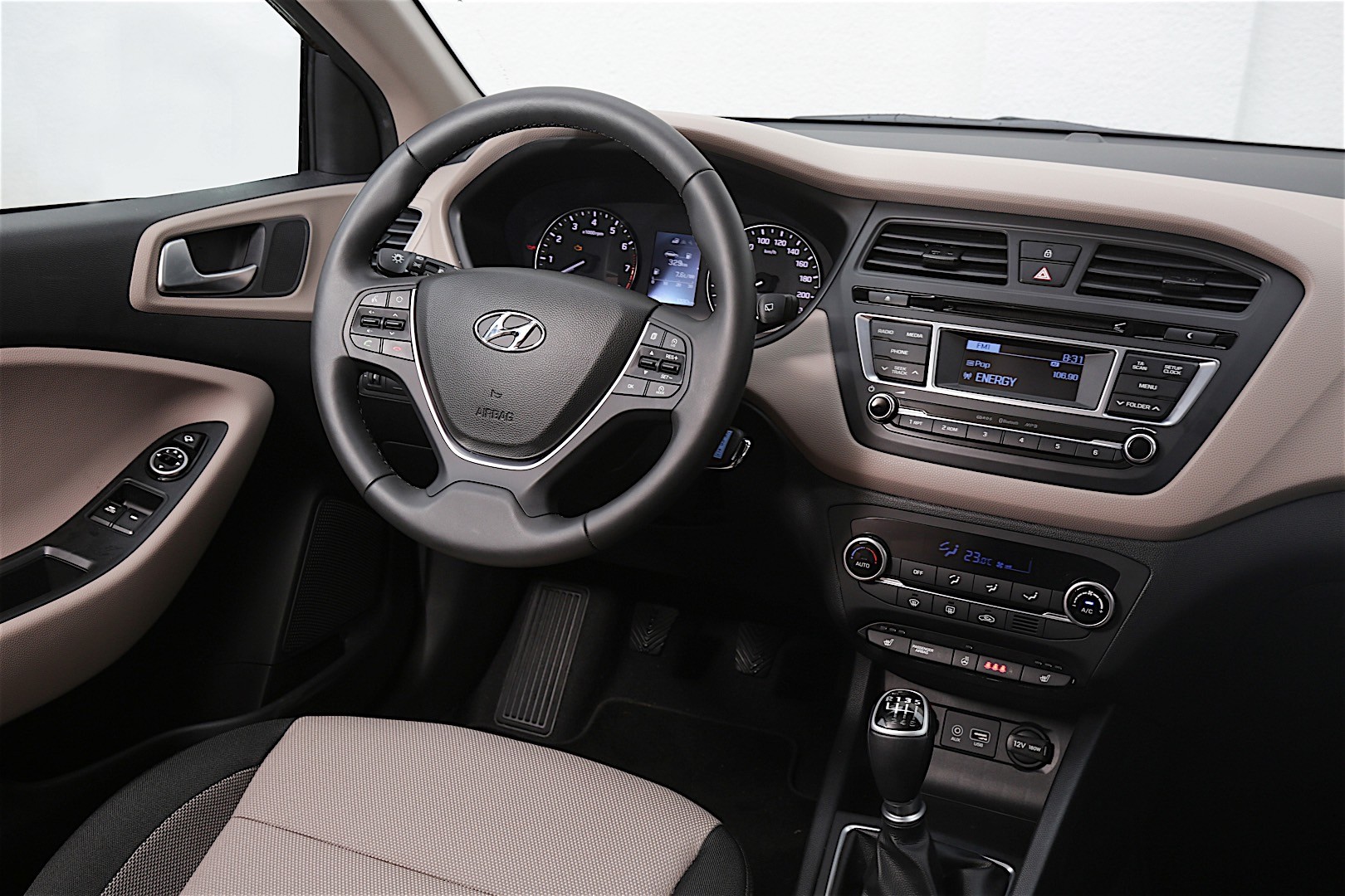 Hyundai I20 Coupe photo 40