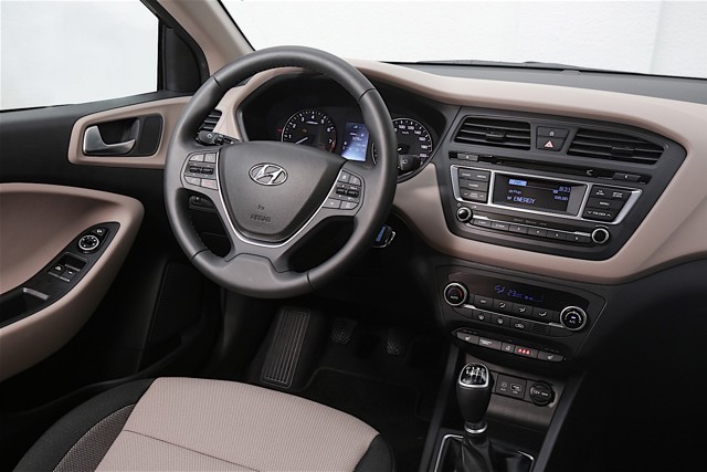 Hyundai I20 Coupe photo 40