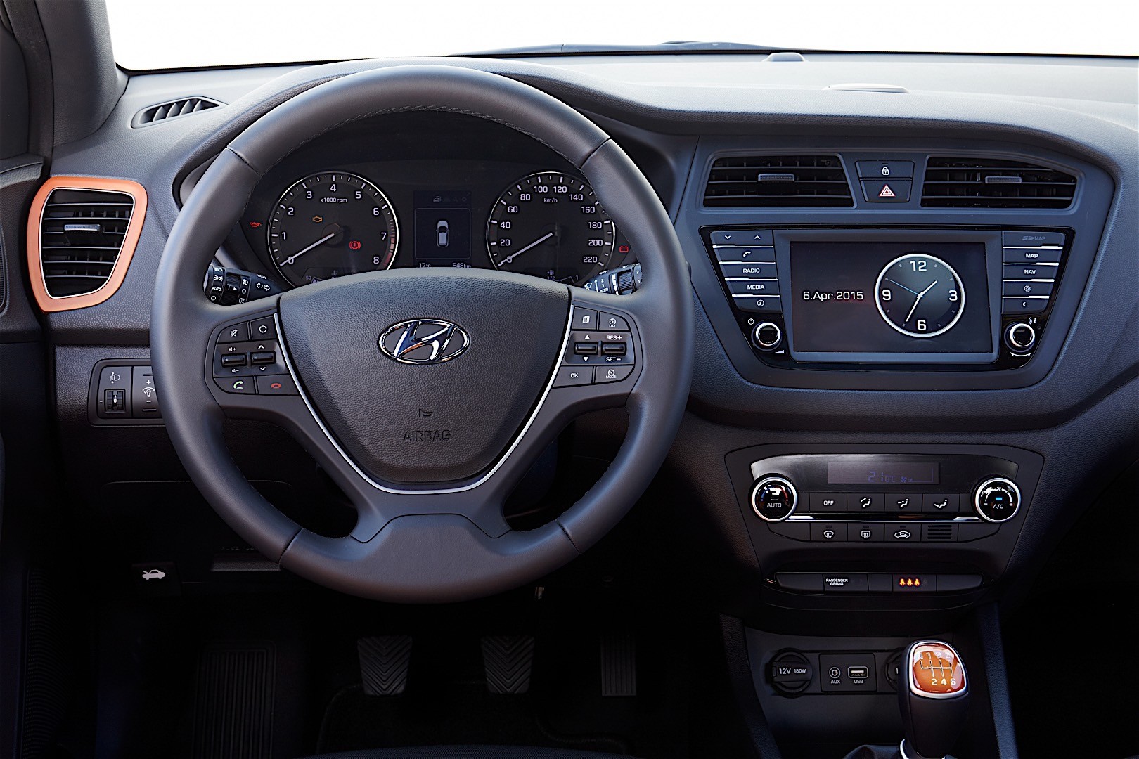 Hyundai I20 Coupe photo 52