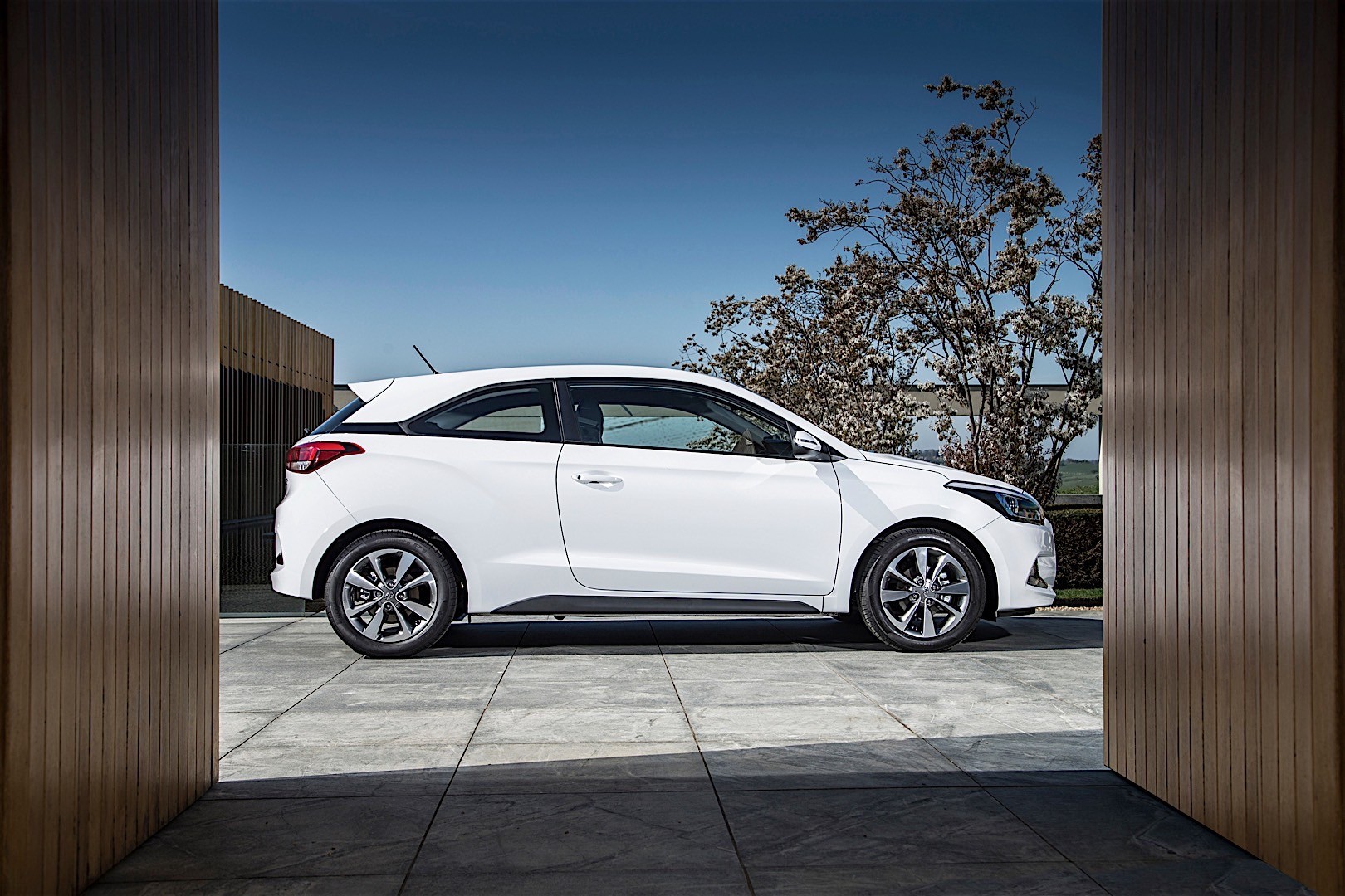 Hyundai I20 Coupe photo 13