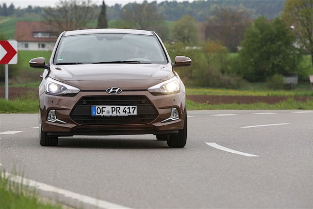 Hyundai I20 Coupe photo 31