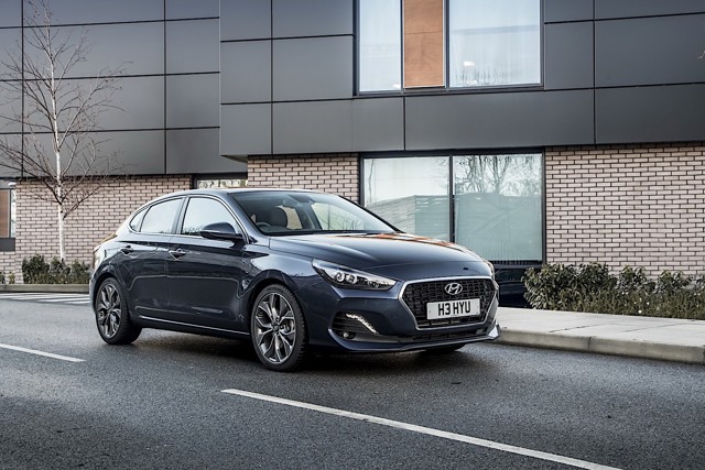 Hyundai I30 Fastback photo 8