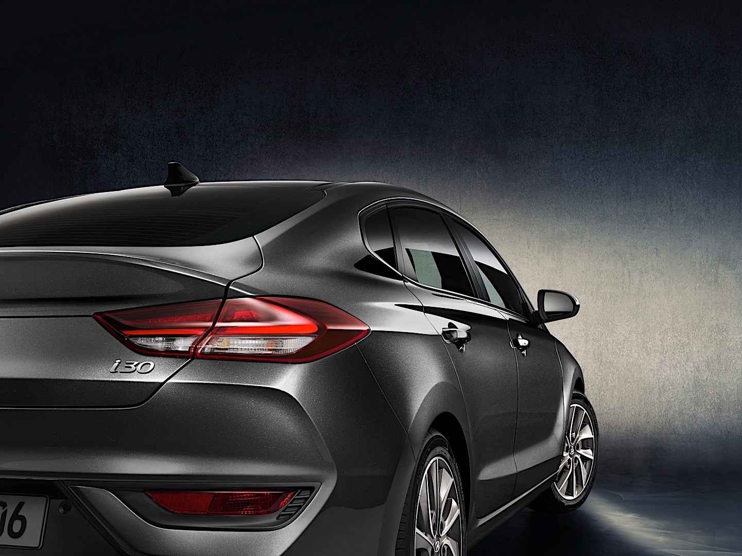 HYUNDAI i30 Fastback