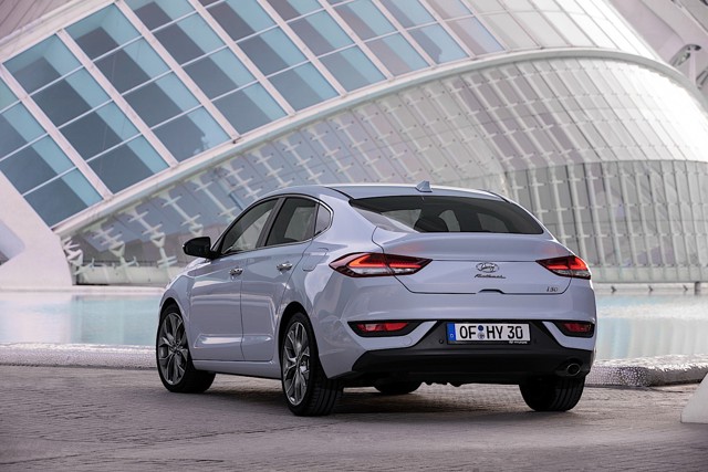 Hyundai I30 Fastback photo 25