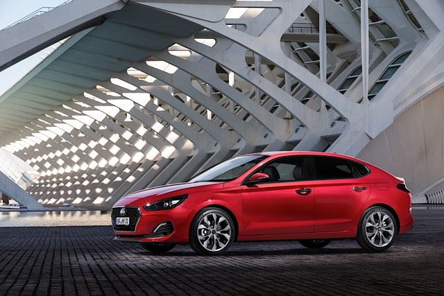 Hyundai I30 Fastback photo 32