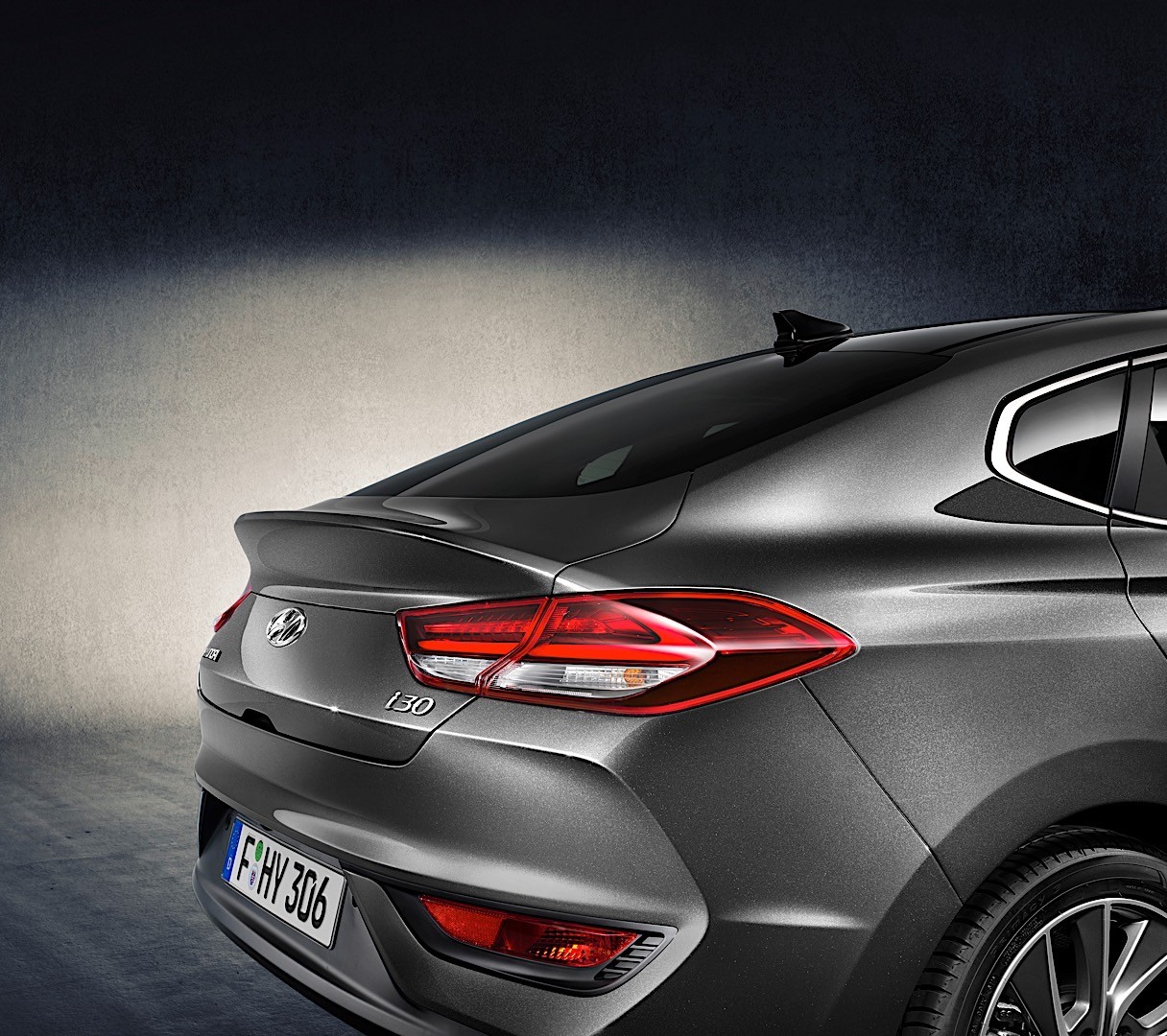 Hyundai I30 Fastback photo 6