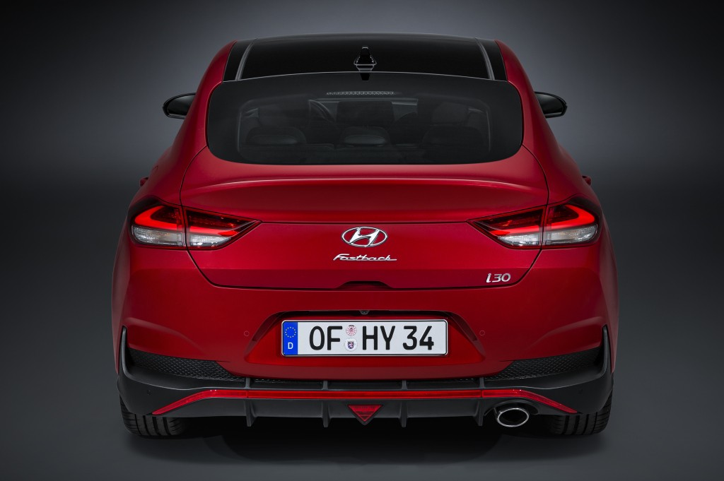 Hyundai I30 Fastback photo 2