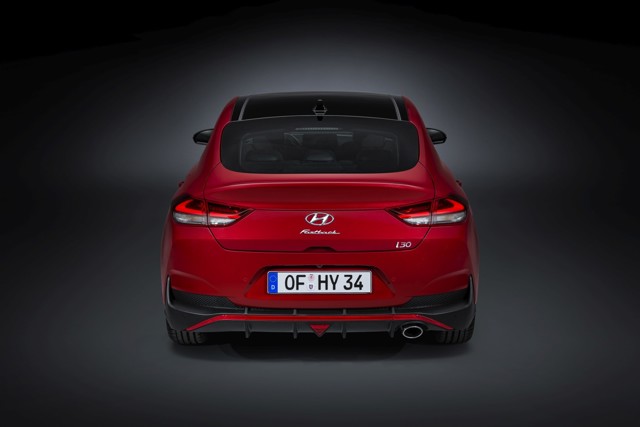 Hyundai I30 Fastback photo 7