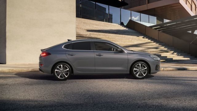 Hyundai I30 Fastback photo 3