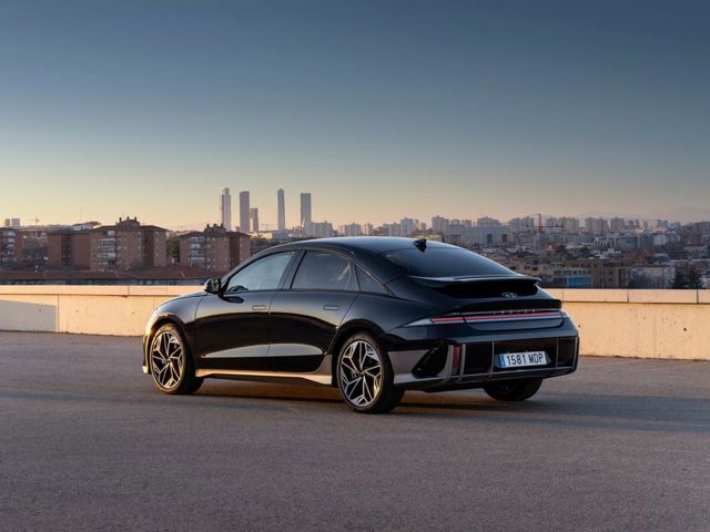 Hyundai Ioniq 6 photo 15
