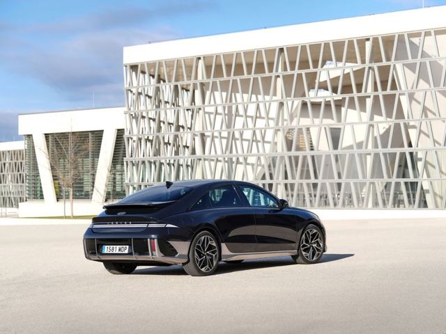Hyundai Ioniq 6 photo 20